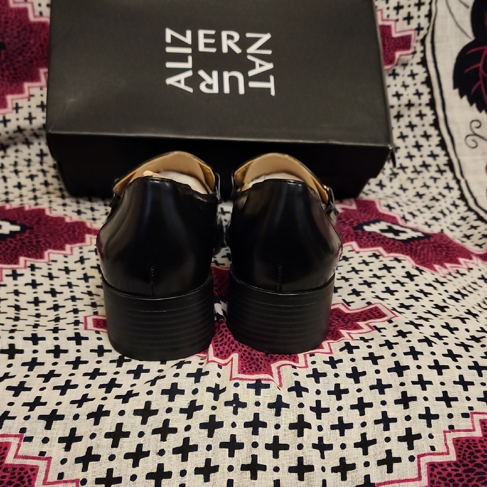 Naturalizer Men's Classic Black Slip-Ons - Picture 5 of 5